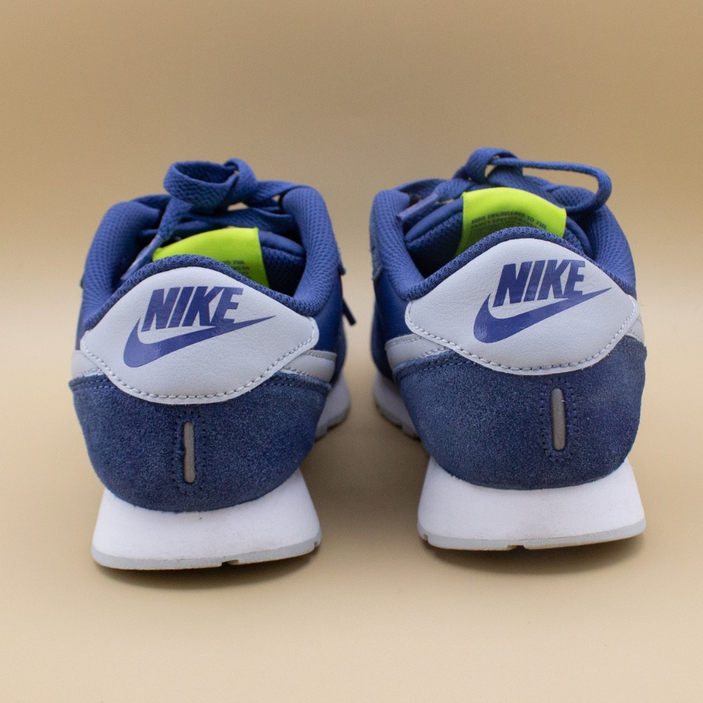 Nike MD Valiant Blue Shoes CN8558-400 Youth Size 5Y - Picture 4 of 8